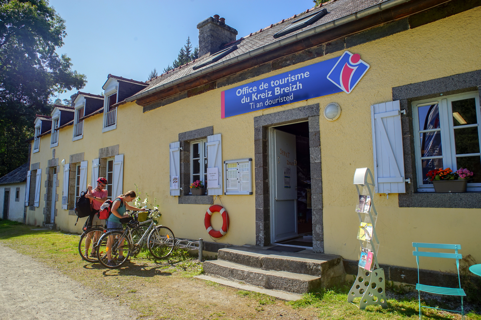 Maison eclusiere de Bon-Repos Velodyssee